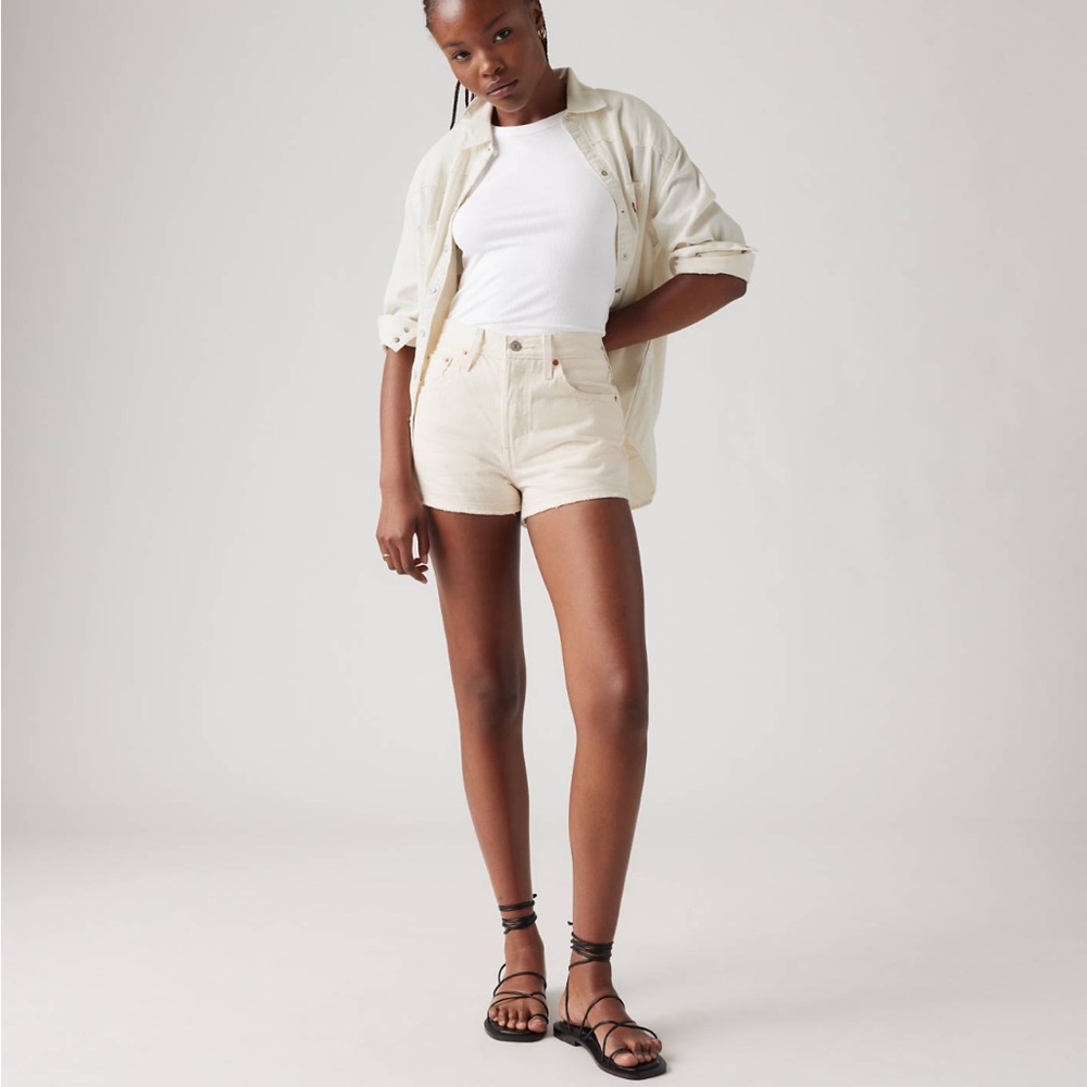 Levi’s White Shorts Size 25